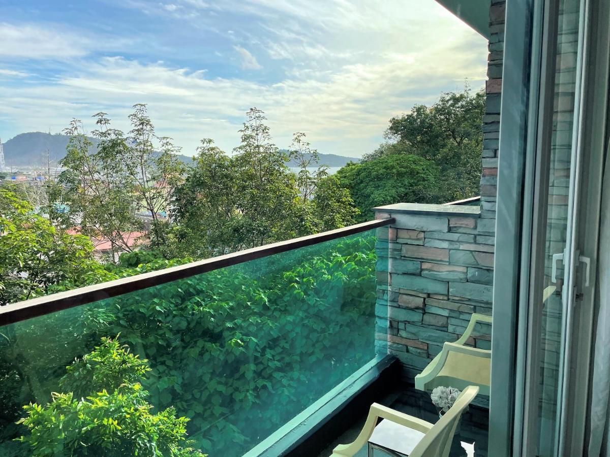 Emerald Terrace Apartments By Lofty Patong Екстер'єр фото