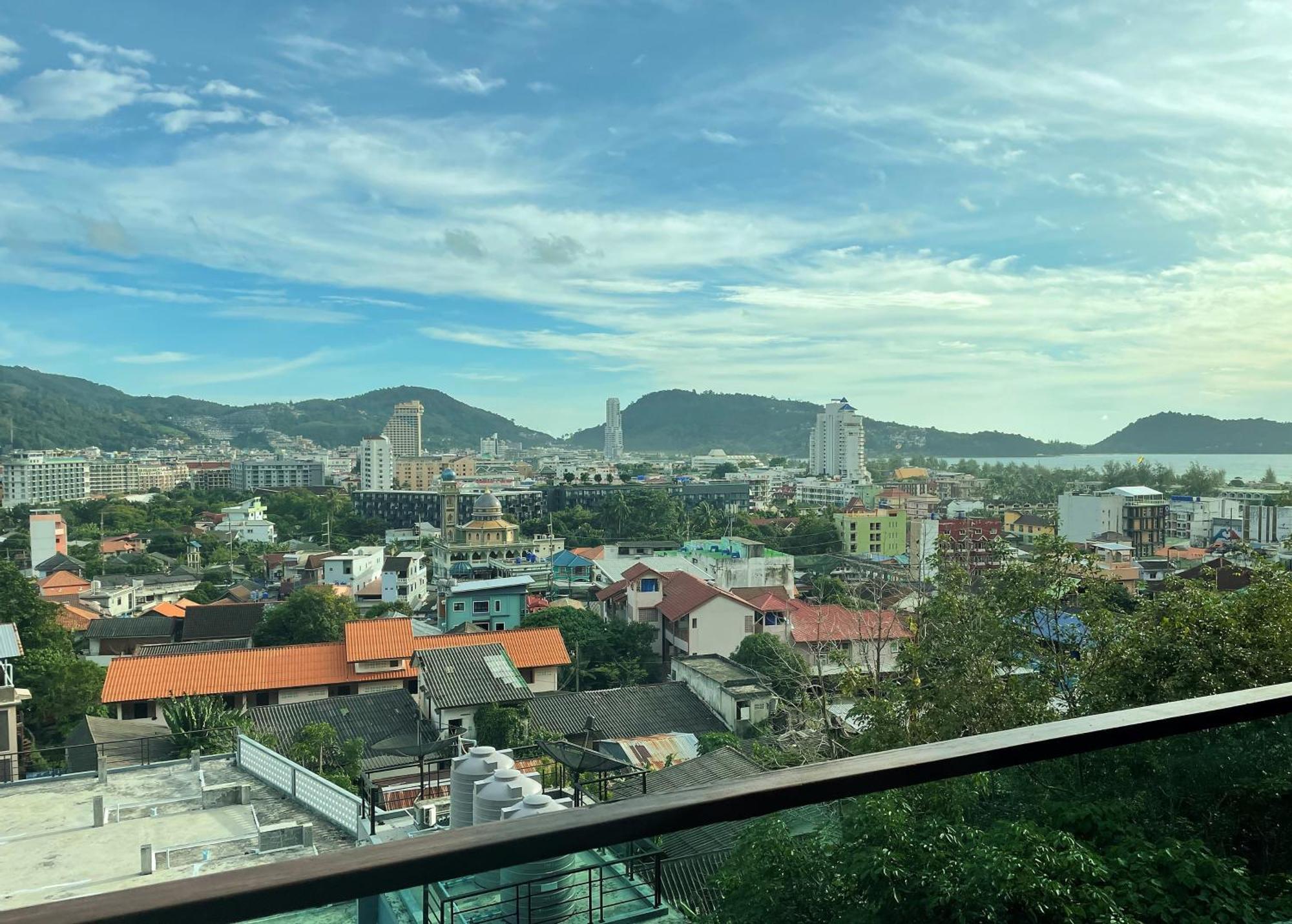 Emerald Terrace Apartments By Lofty Patong Екстер'єр фото