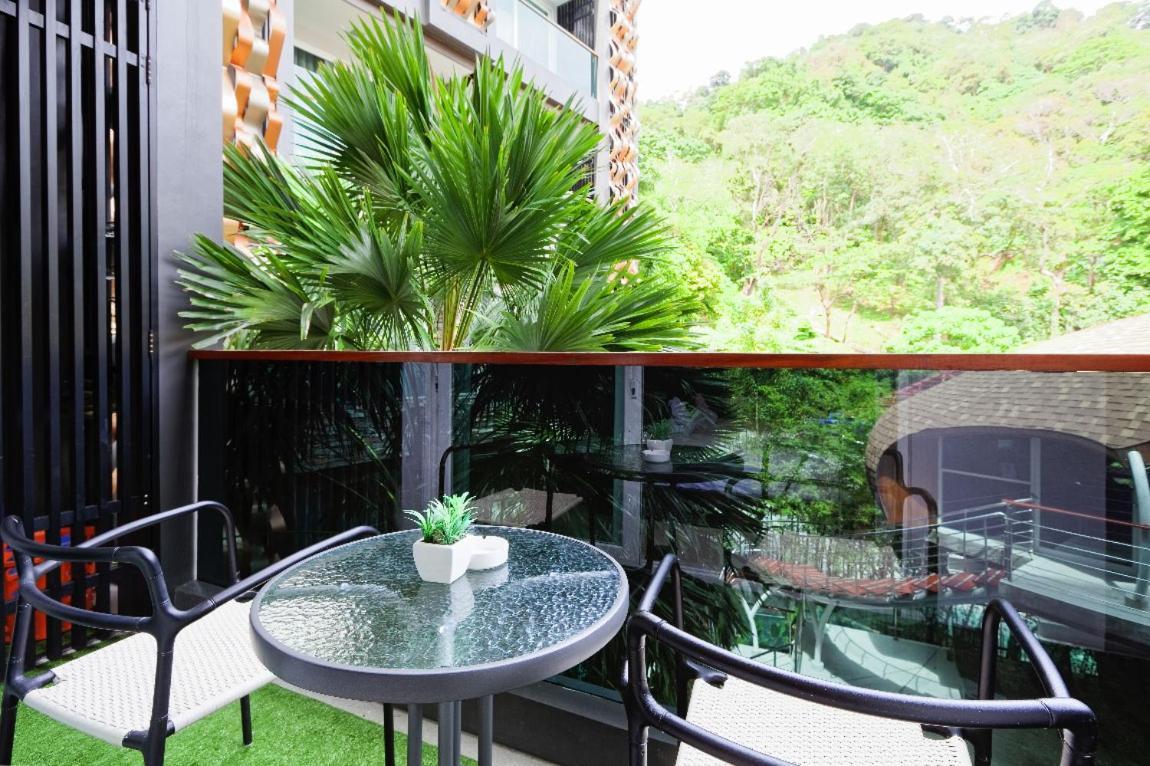 Emerald Terrace Apartments By Lofty Patong Екстер'єр фото