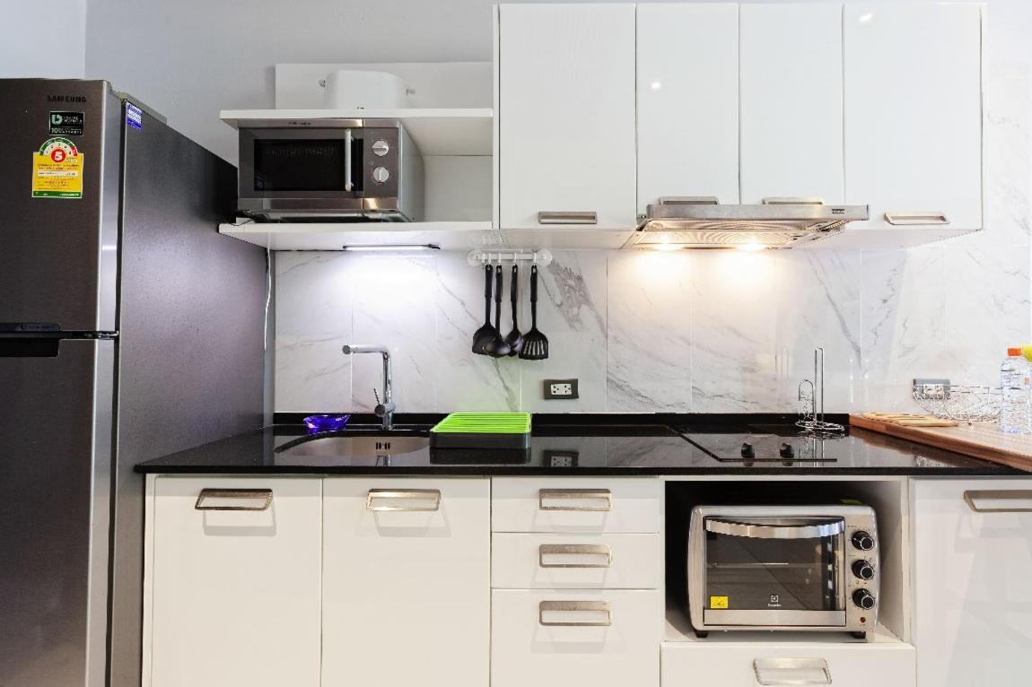 Emerald Terrace Apartments By Lofty Patong Екстер'єр фото